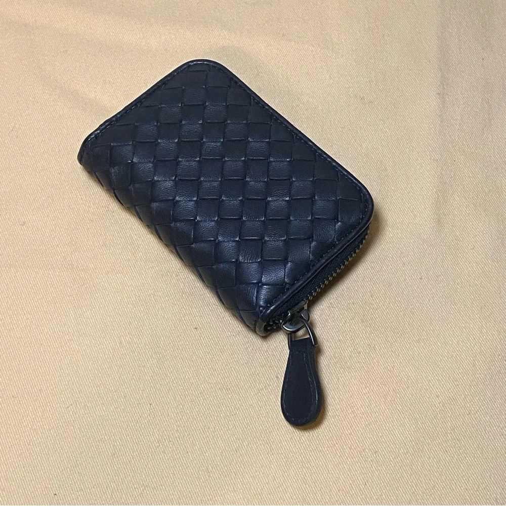 Bottega Veneta Zipped Card Case - Picture 2 of 15